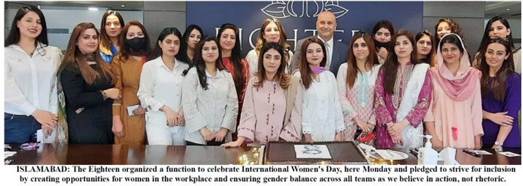 women working at eighteen Pakistan